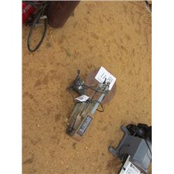 DELTA SCROLL SAW, - 16", 2 SPEED