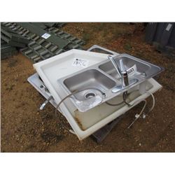 1 LOT STAINLESS STEEL SINKS