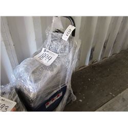 CAMPBELL HAUSFELD 225 MAY STICK WELDER, - 230 VOLT