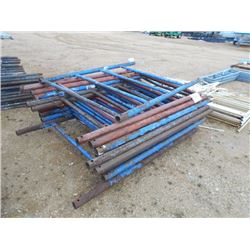 1 LOT 4' SCAFFOLD FRAME
