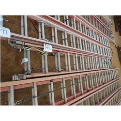 14' FIBERGLASS EXTENSION LADDER
