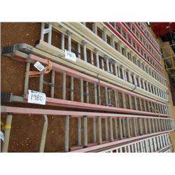 20' FIBERGLASS EXTENSION LADDER