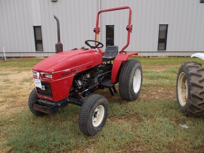 FARM PRO 2420 FARM TRACTOR, VIN/SN23091 3 PTH, PTO, 11.220 TIRES