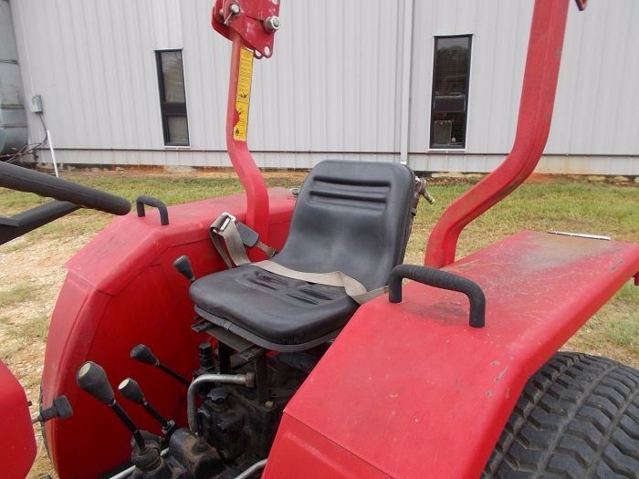 FARM PRO 2420 FARM TRACTOR, VIN/SN23091 3 PTH, PTO, 11.220 TIRES