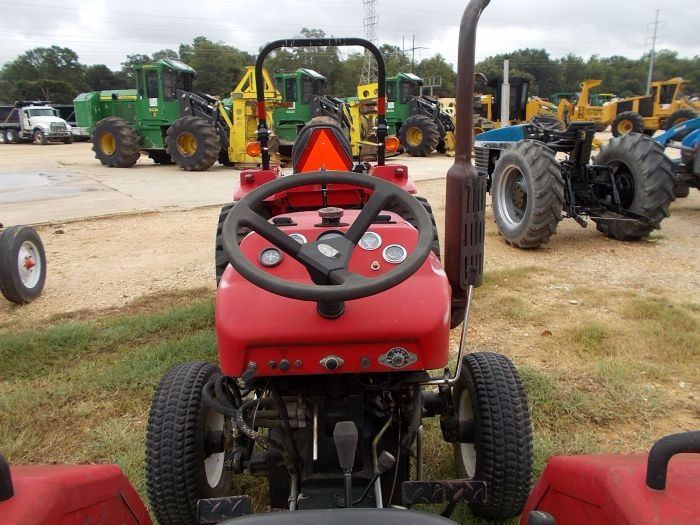 FARM PRO 2420 FARM TRACTOR, VIN/SN23091 3 PTH, PTO, 11.220 TIRES