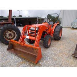 KUBOTA L4400 FARM TRACTOR, VIN/SN:51352 - MFWD, 3 PTH, PTO, KUBOTA LA703 FRONT LOADER ATTACH, GP BUC