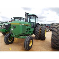 JOHN DEERE 4640 FARM TRACTOR, VIN/SN:022406RW - 3 PTH, PTO, 2 HYD REM, ECAB W/AIR, METER READING 7,1