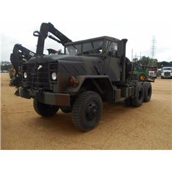MILITARY TRUCK TRACTOR, VIN/SN:053102065 - T/A, DIESEL ENGINE, A/T, 4X4