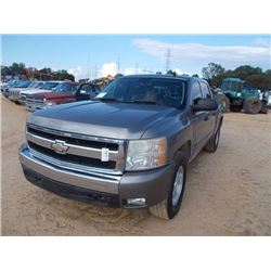 2007 CHEVROLET SILVERADO PICKUP, VIN/SN:2GCEK13M871539260 - 4X4, CREW CAB, V8 GAS ENGINE, A/T, ODOME
