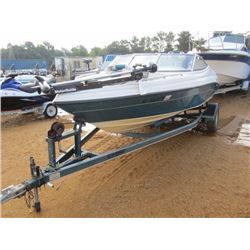 CARAVELLE - 19' FIBERGLASS BOAT, INBOARD/OUTBOARD MOTOR, MOTOR GUIDE TROLLING MOTOR, EZY RYDER S/A B