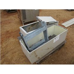 1 LOT METAL BINS