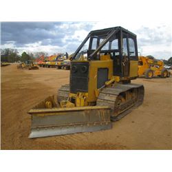 JOHN DEERE 450G LGP CRAWLER TRACTOR, VIN/SN:760452 - FORESTRY V BLADE, CANOPY, SWEEPS, SCREENS, FRON