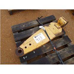 JOHN DEERE DRAW BAR, FITS SCRAPER