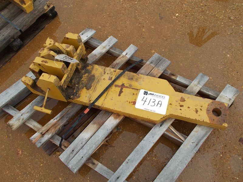 JOHN DEERE QUICK HITCH DRAW BAR, FITS SCRAPER