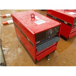LINCOLN DC-655 WELDER