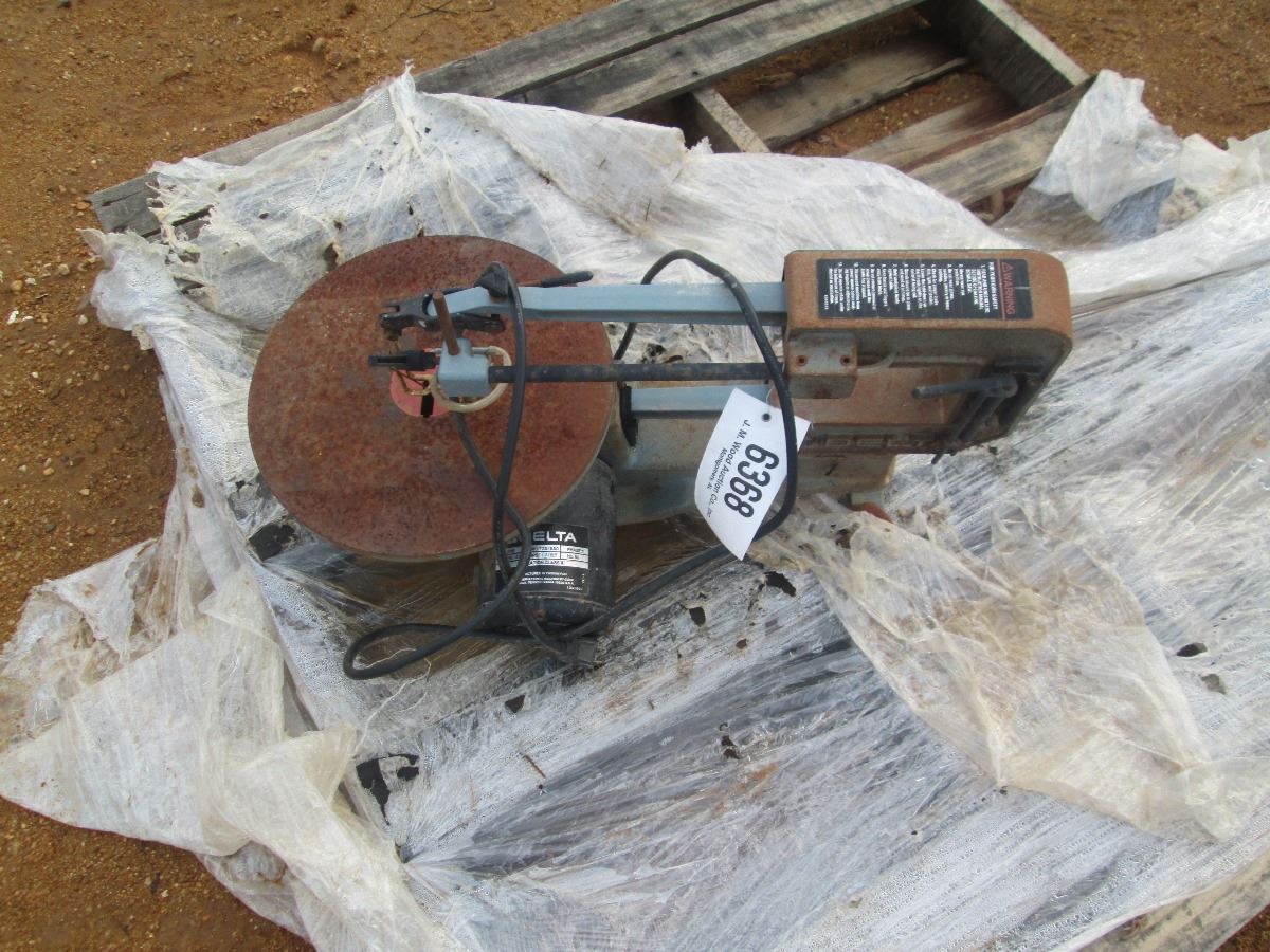DELTA SCROLL SAW, 16", 2 SPEED