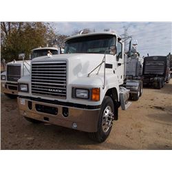 2015 MACK CHU 613 TRUCK TRACTOR, VIN/SN:1M1AN07Y0FM017710 - T/A, 445 HP MACK MP8 ENG, MACK M DRIVE T