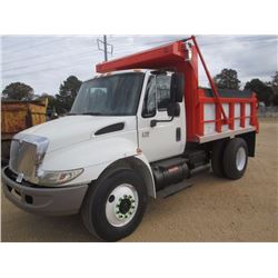 2002 INTERNATIONAL 4300 DUMP, VIN/SN:1HTMMAAN32H525180 - S/A, IHC DT 466 ENGINE, EATON SYNCHRO-6 6 S