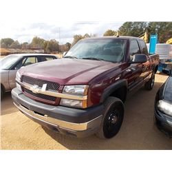 2003 CHEVROLET SIVERADO 2500HD VIN/SN:1GCHC29G63E125808 - V8 GAS ENG, A/T, EXTENDED CAB