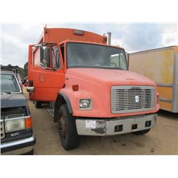 2001 FREIGHTLINER FL80 GARBAGE TRUCK, VIN/SN:1FYXJJBB61HG83252 - T/A, DIESEL ENGINE, A/T, 20K REARS,