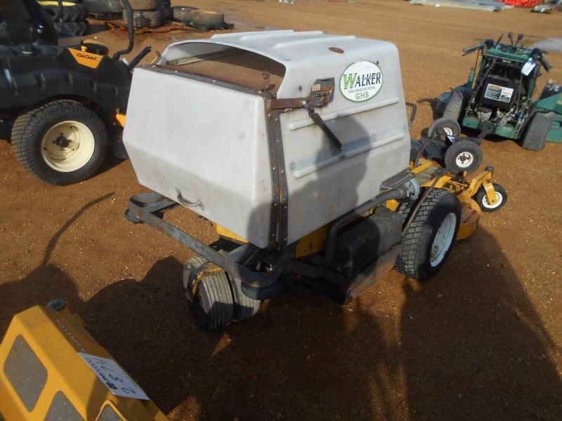 WALKER MCCHS ZERO TURN MOWER, VIN/SN46388 18 HP KOHLER ENGINE, 36