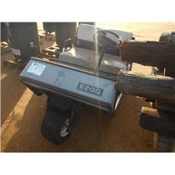 EZ-GO 3-WHEEL ELECTRIC GOLF CART W/BED