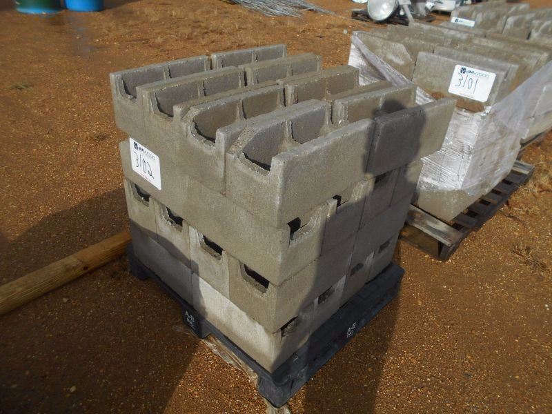 PALLET CONCRETE BLOCKS