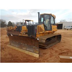 2005 JOHN DEERE 700J LGP CRAWLER TRACTOR, VIN/SN:115093 - 6 WAY BLADE, ECAB W/AIR, METER READING 5,4