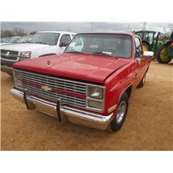 1983 CHEVROLET CUSTOM DELUXE PICKUP, VIN/SN:1GCDC14H2DF342793 - FLEETSIDE, SHORT BED, 355 CU, GAS EN