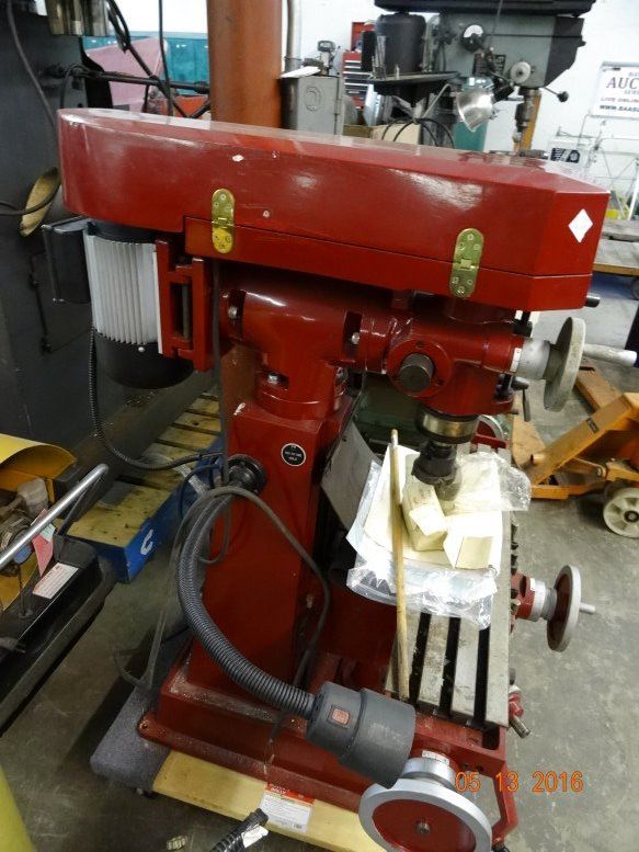 Central Machinery Vertical Milling Machine