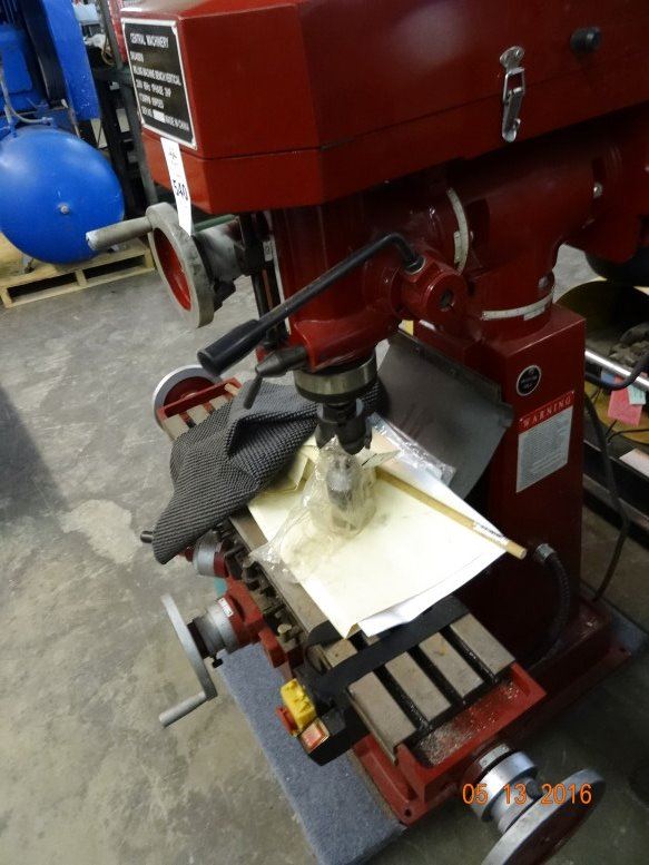 Central Machinery Vertical Milling Machine