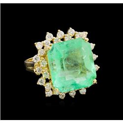 GIA Cert 14.44ct Emerald and Diamond Ring - 14KT Yellow Gold