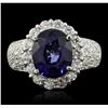 Image 2 : 14KT White Gold 4.79ct Sapphire and Diamond Ring