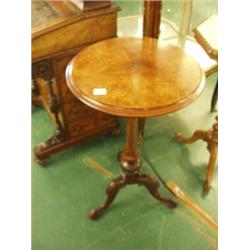 Victorian walnut pedestal wine table with inl…