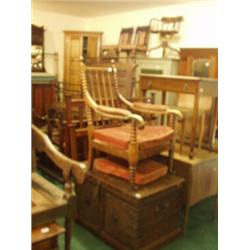 Early Victorian bobbin turned open armchair w…