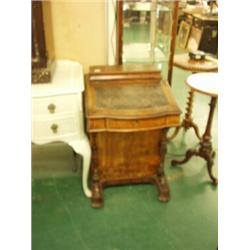 Victorian burr walnut and boxwood inlaid Dave…