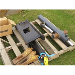 THUMB AND MISCELLANEOUS ON PALLET