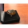 Image 2 : STERLING SILVER RING, SET WITH NATURAL BALTIC AMBER