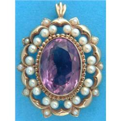 3021A 9ct gold, amethyst and cultured pearl pendant/brooch, set with an oval amethyst in an openw...