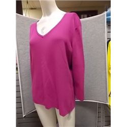 SWEATER - CABLE & GAUGE - MAROON - LARGE - V NECK - LONG SLEEVE