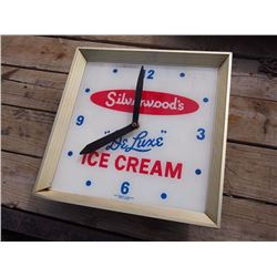Silverwood's Deluxe Ice Cream Advertising Clock - Works