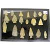 Image 1 : 19 ARROWHEADS AND POINTS