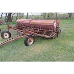 IHC Model 100 12ft press drills