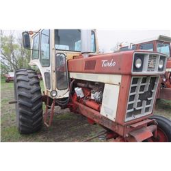 1972 IHC 1066 tractor