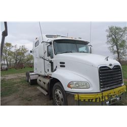 2004 Mack highway tractor