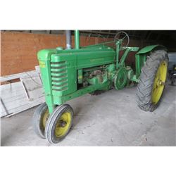 John Deere B Sn#1515 with Fenders