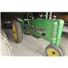 Image 2 : John Deere B Sn#1515 with Fenders