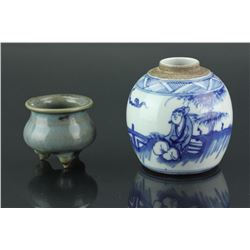 2 Pcs Chinese Small Porcelain Jar & Censer