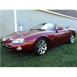 2004 JAGUAR XK-8 CONVERTIBLE - ONLY 41400 MILES!