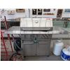 Image 1 : Grand Cafe gas barbecue - used